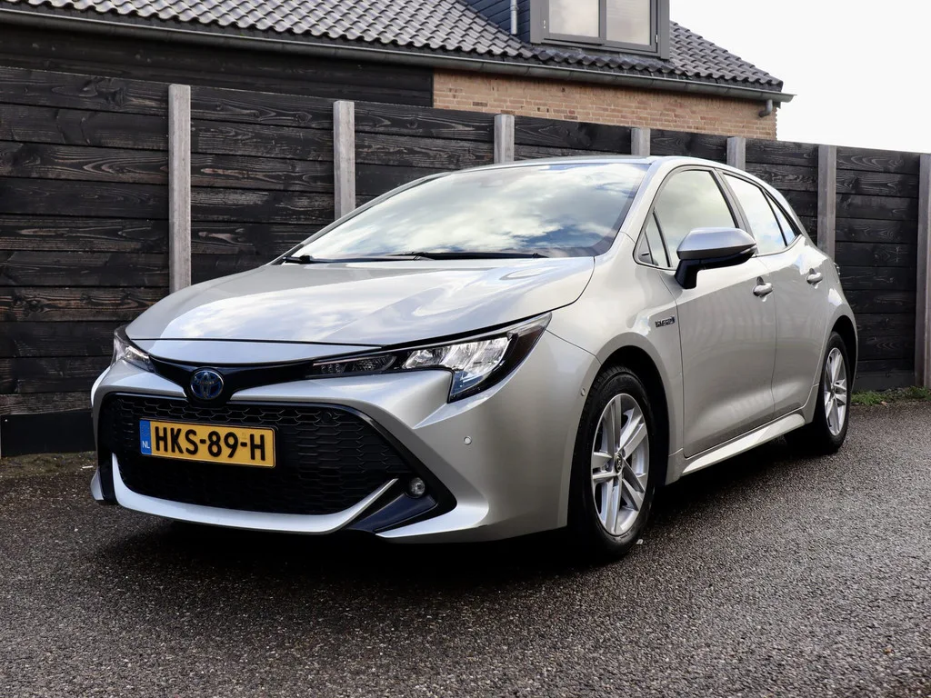 Toyota Corolla (2022) — foto 1