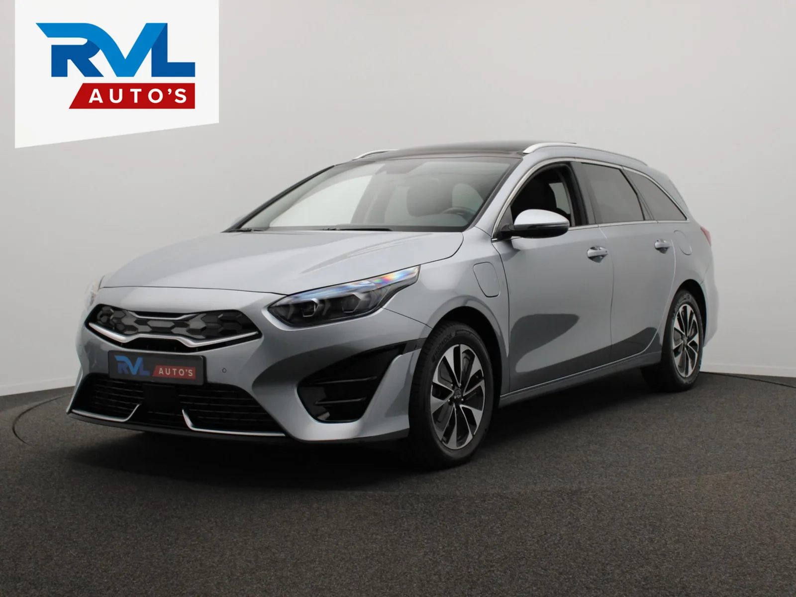 Kia Ceed (2024) — foto 1