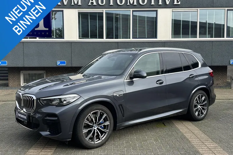 BMW X5 (2021)