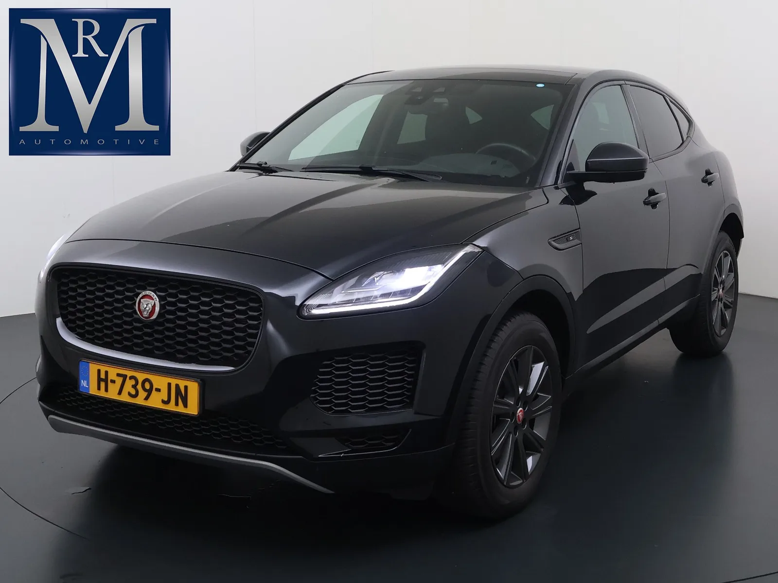 Jaguar E-Pace (2020) — foto 1