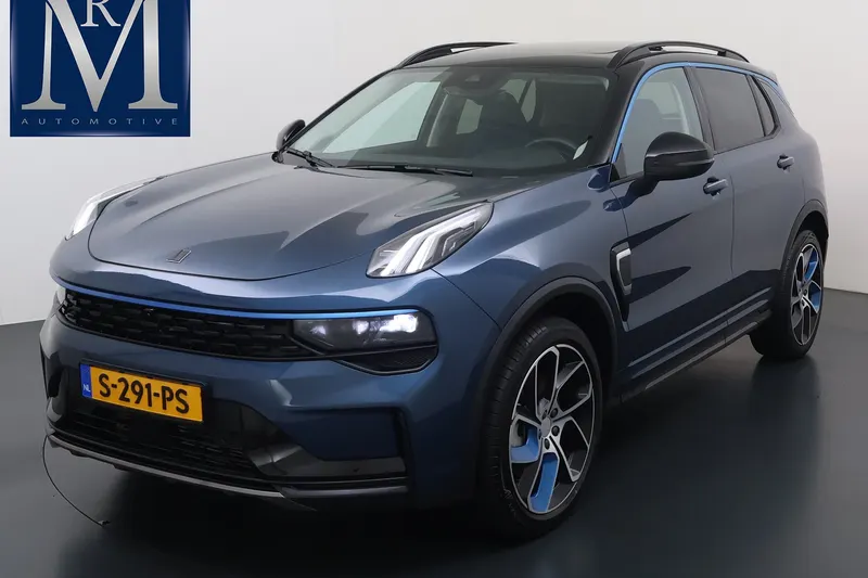 Lynk & Co 01 (2023)
