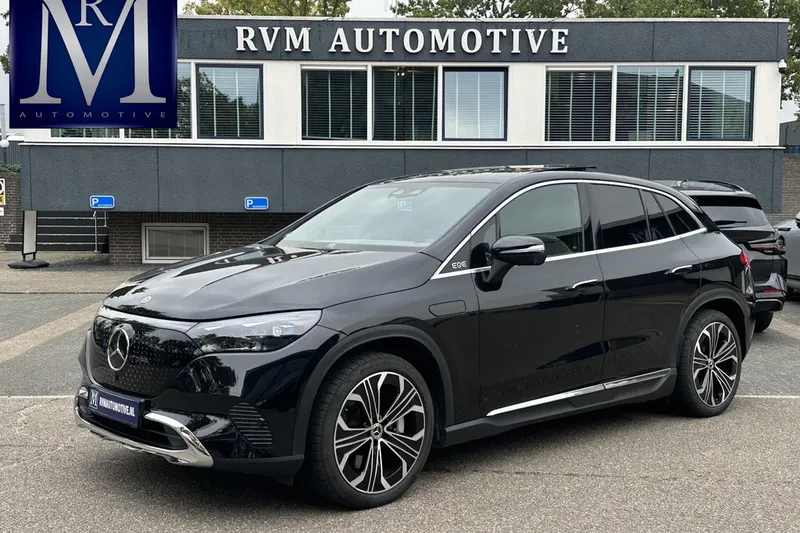 Mercedes-Benz EQE (2023)