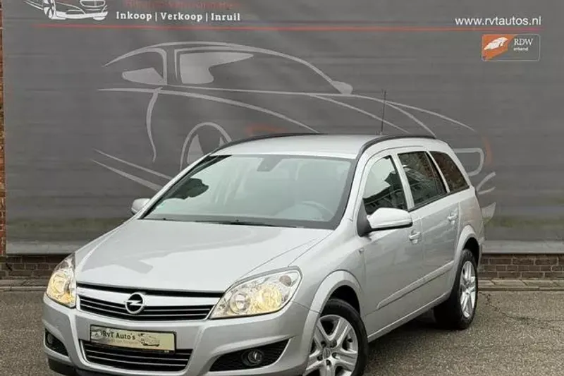 Opel Astra (2008)