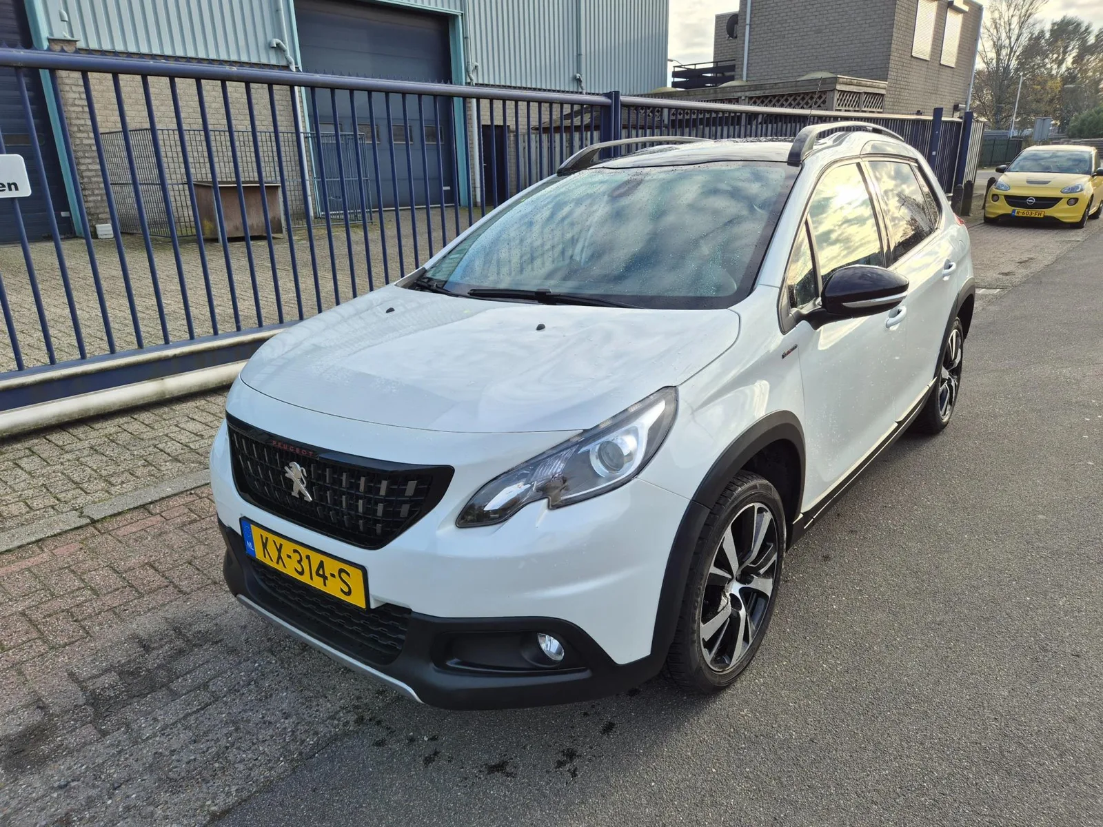 Peugeot 2008 (2016) — foto 1