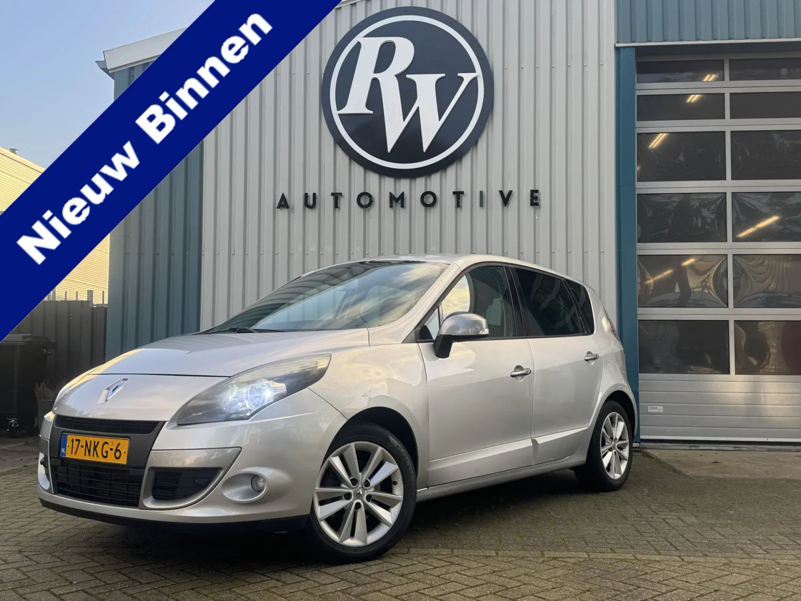 Renault Scénic (2010) — foto 1