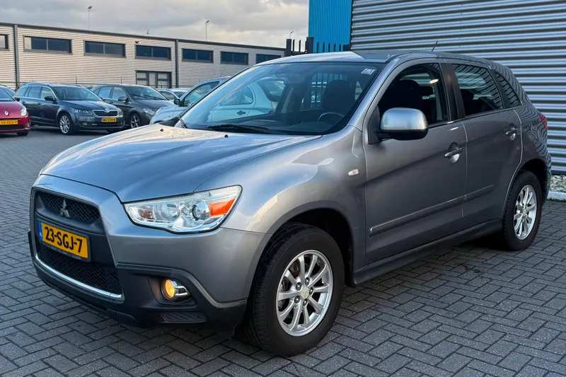 Mitsubishi ASX (2011)