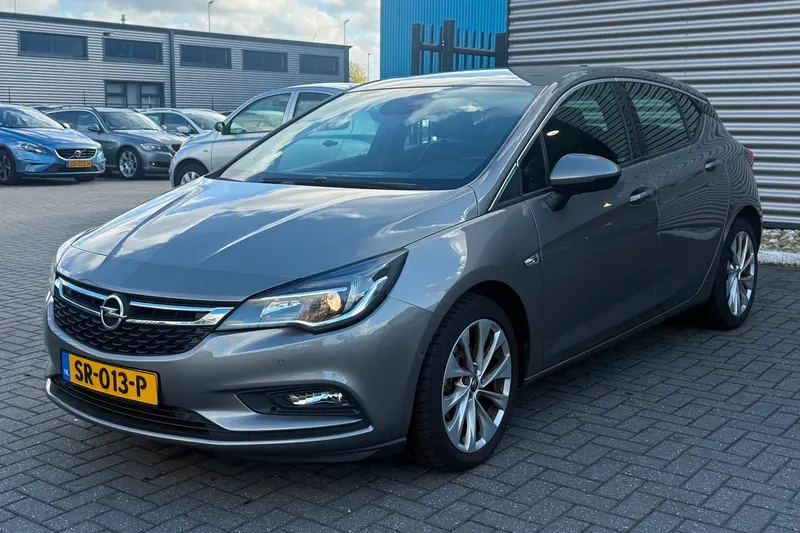 Opel Astra (2017)