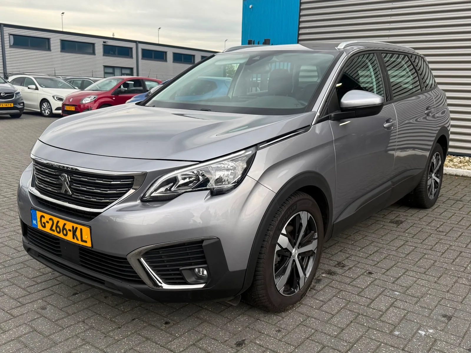 Peugeot 5008 (2019) — foto 1