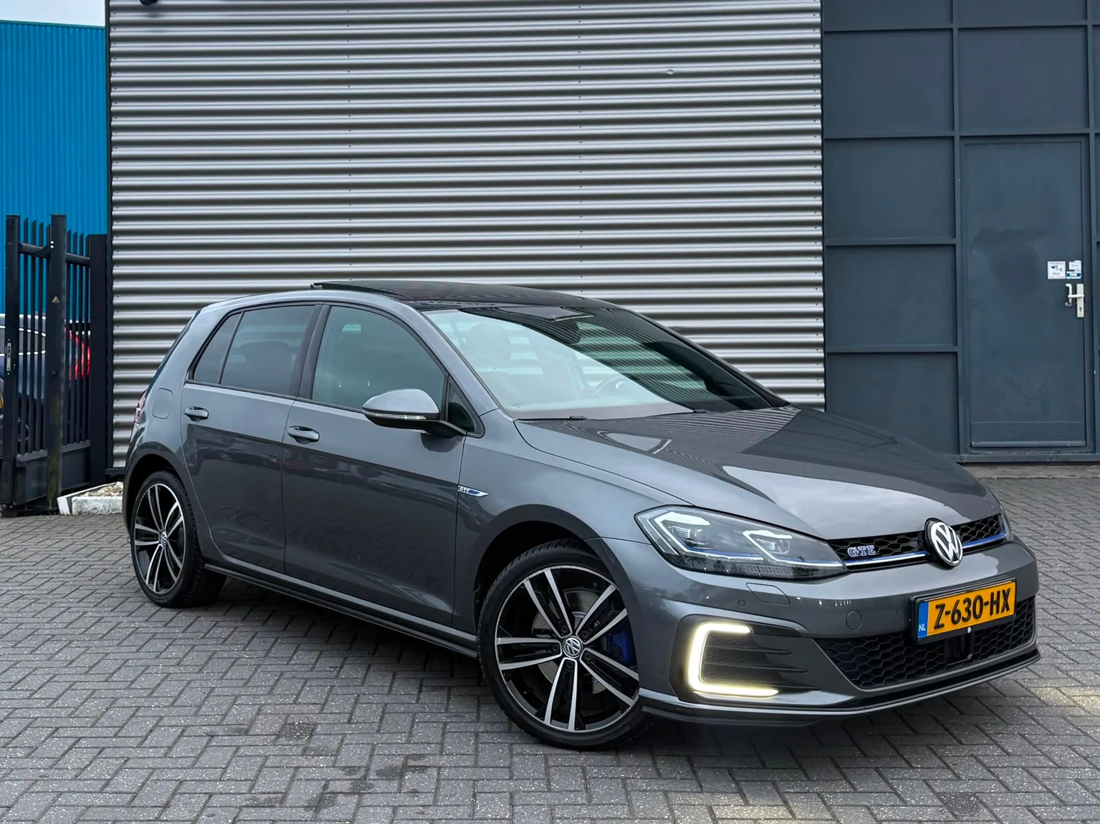 Volkswagen Golf (2018) — foto 1