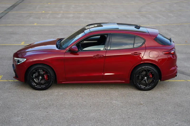 Alfa Romeo Stelvio (2018)