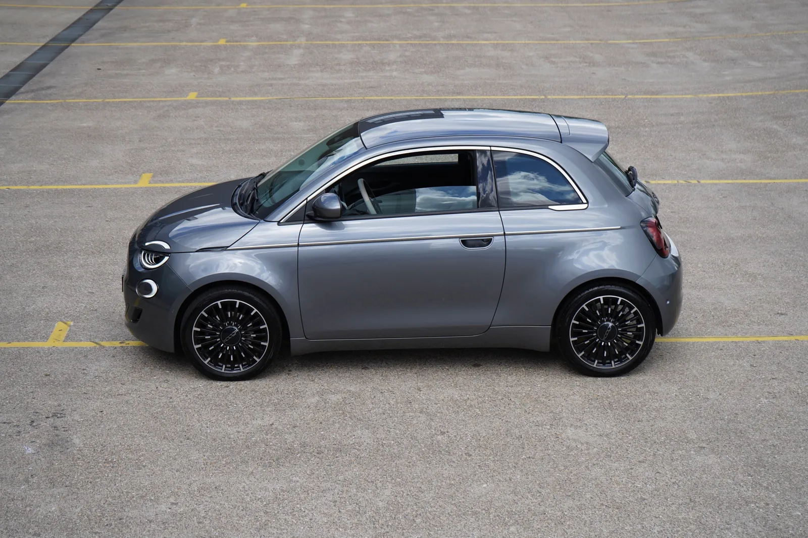Fiat 500e (2022) — foto 1