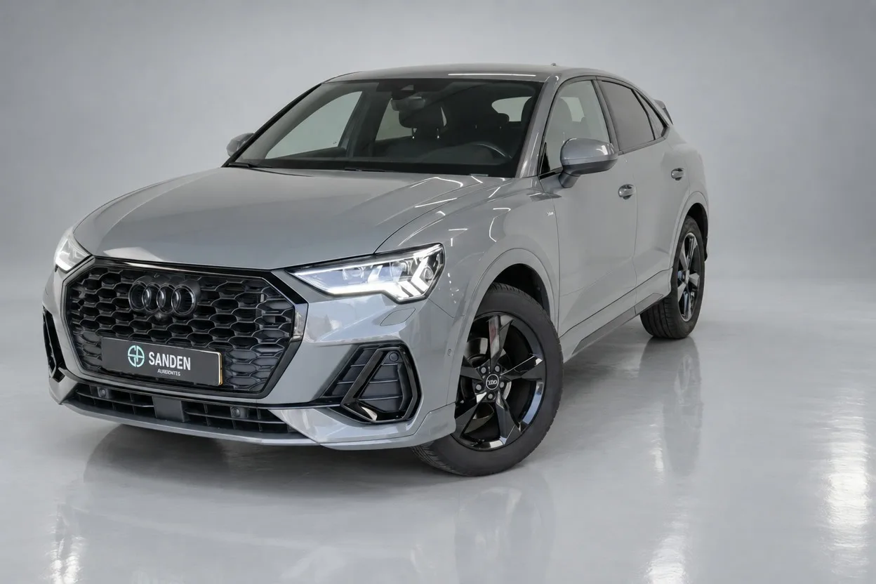 Audi Q3 Sportback (2023) — foto 1