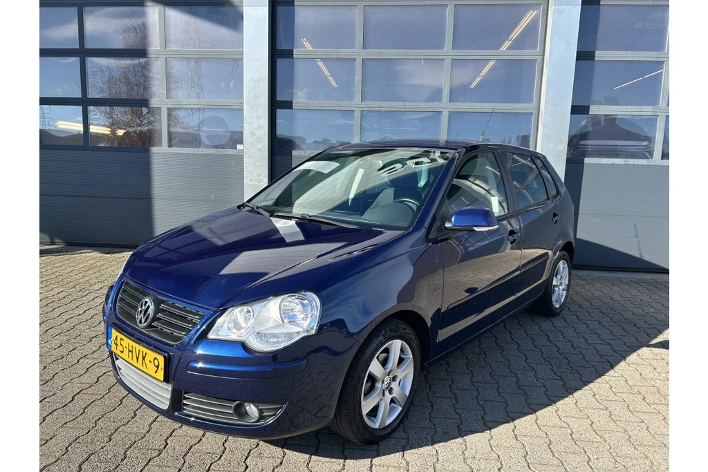 Volkswagen Polo (2009) — foto 1