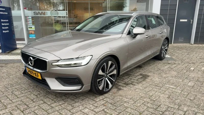 Volvo V60 (2020) — foto 1
