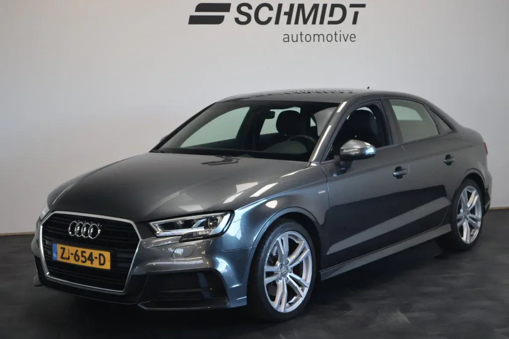 Audi A3 (2019) — foto 1