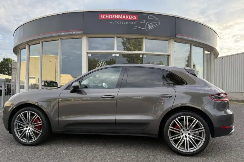 Porsche Macan (2014)