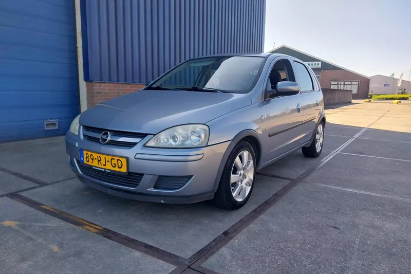 Opel Corsa (2005)