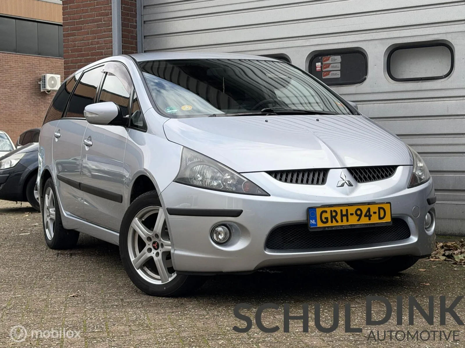 Mitsubishi Grandis (2005) — foto 1