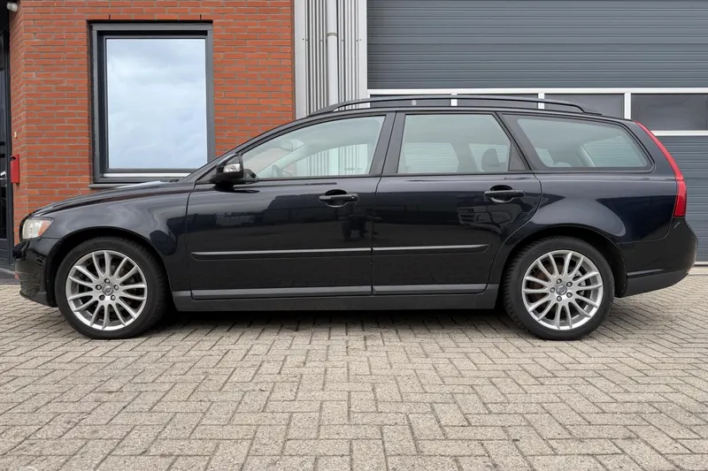 Volvo V50 (2010)