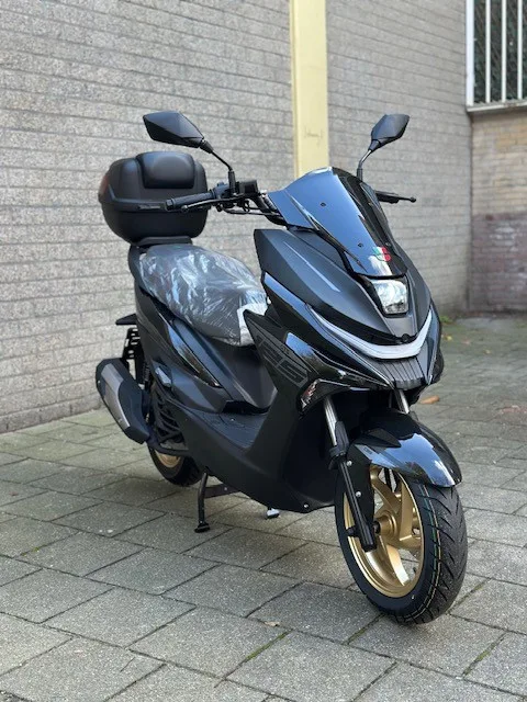Vespa GTS 125 (2026) — foto 1
