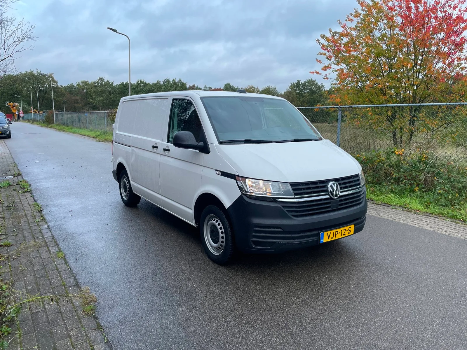 Volkswagen Transporter (2021) — foto 1