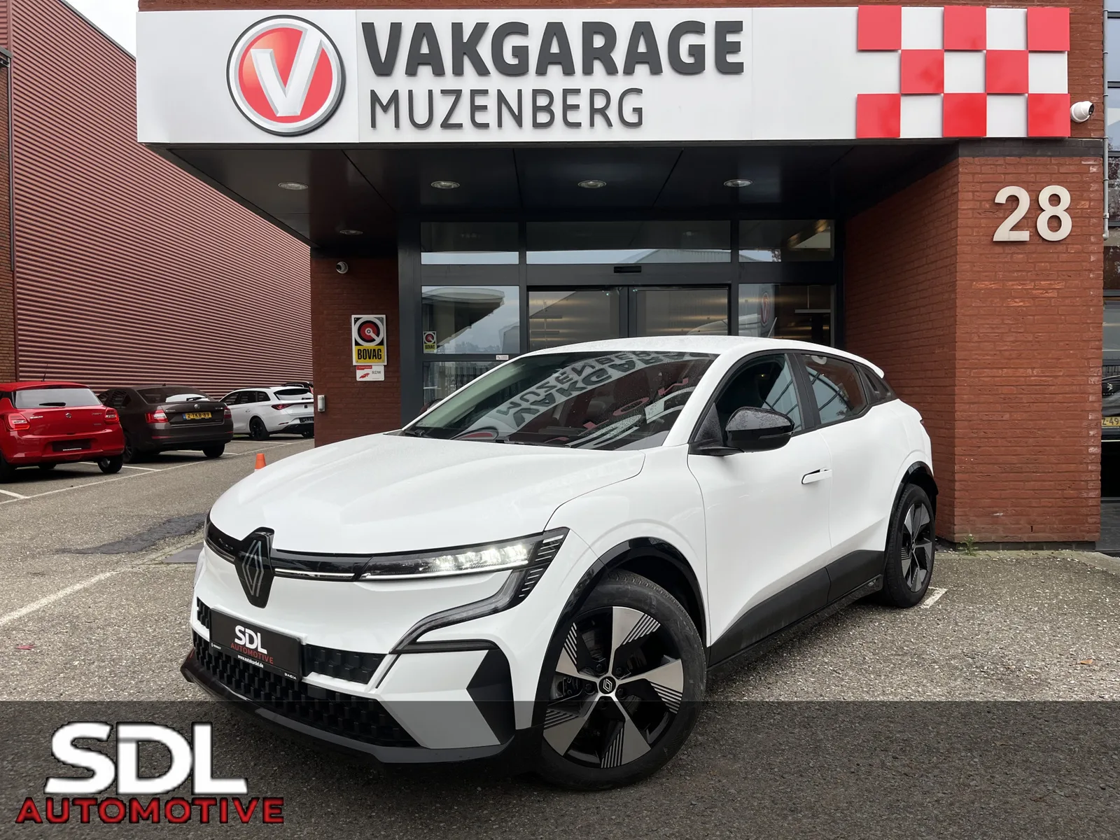 Renault Mégane (2023) — foto 1