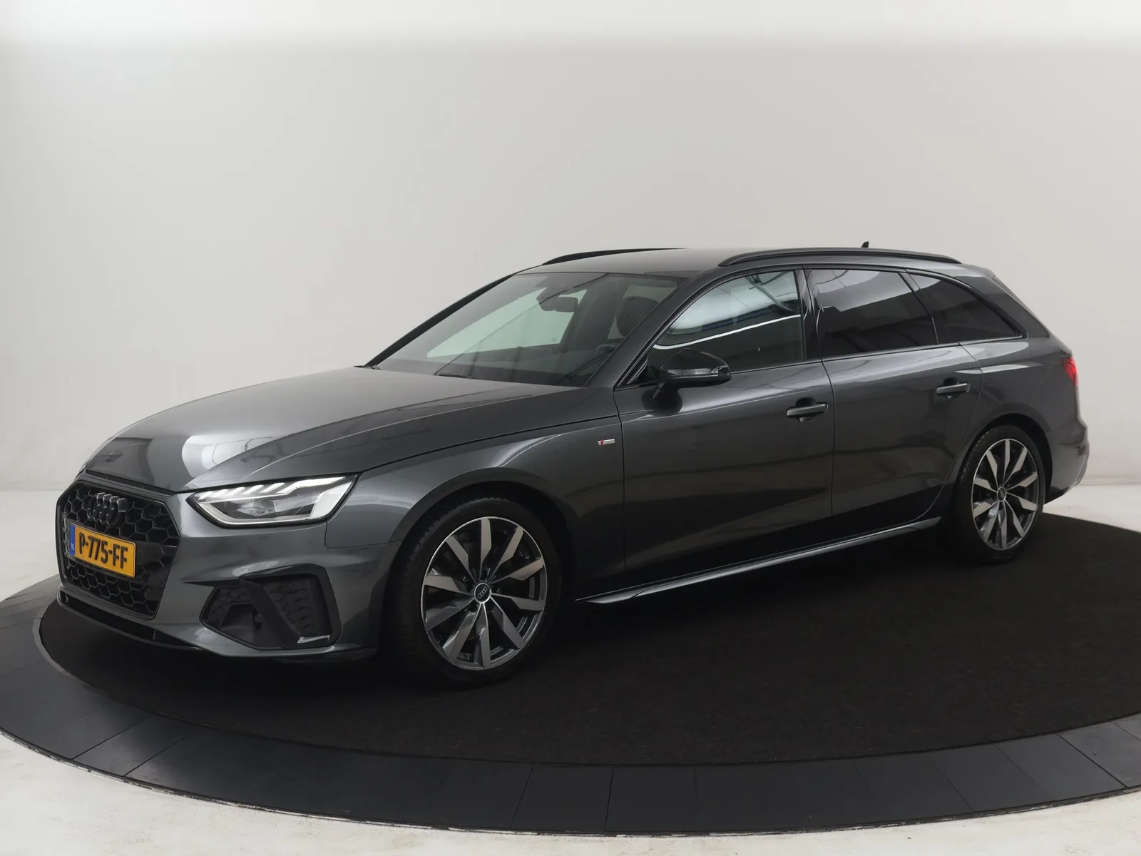 Audi A4 (2022) — foto 1