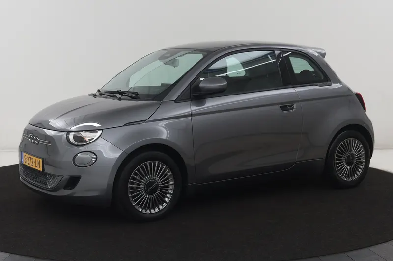Fiat 500 (2023)