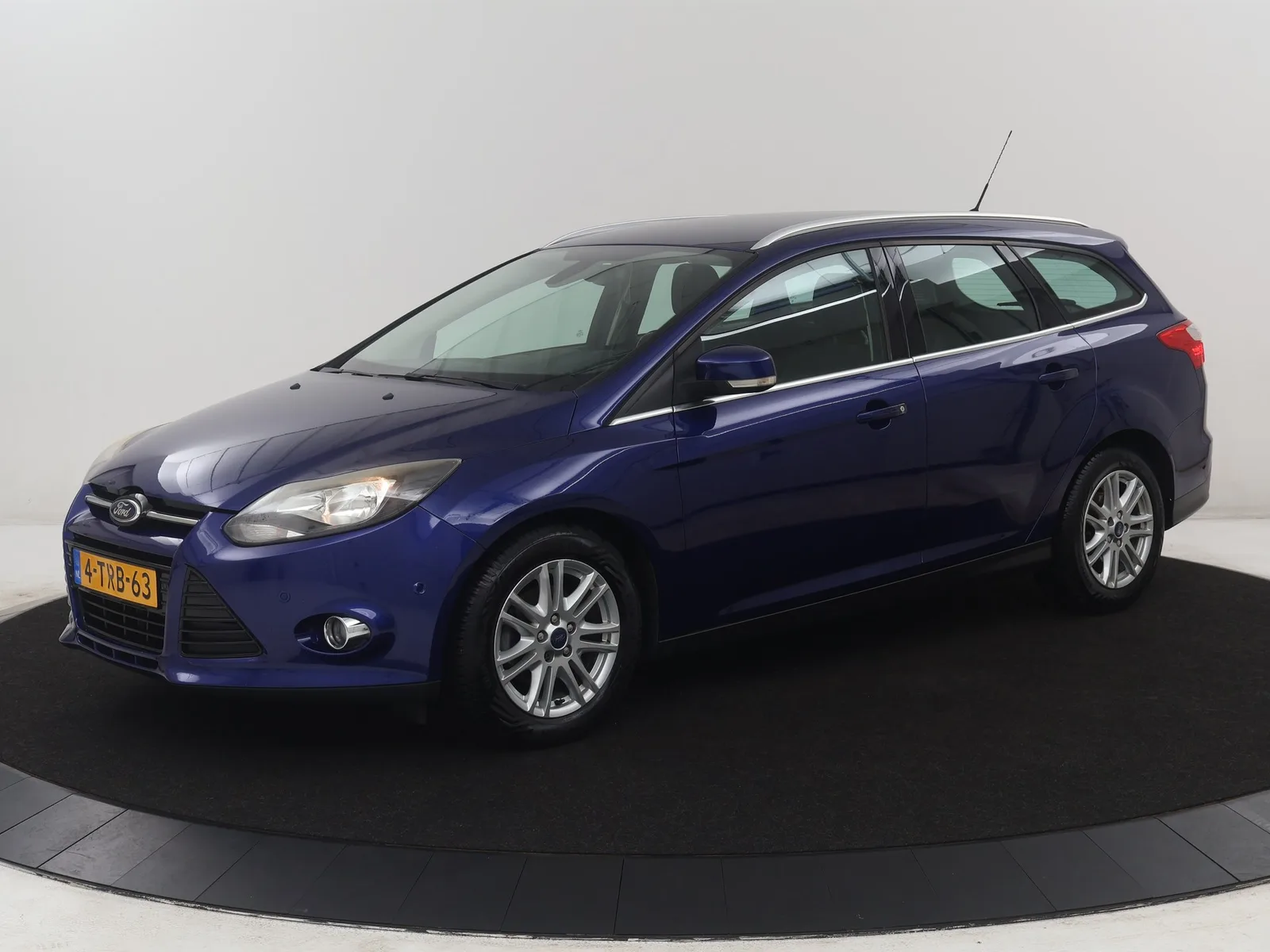 Ford Focus (2014) — foto 1