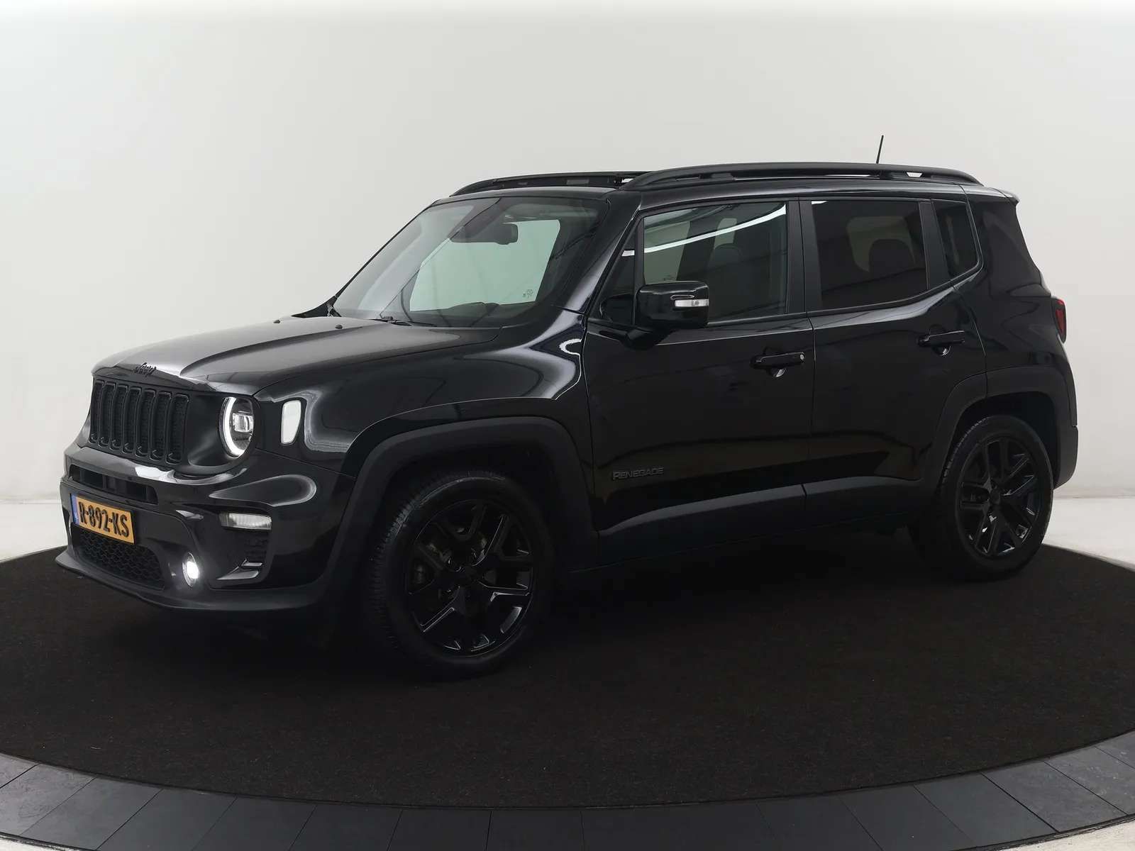 Jeep Renegade (2019) — foto 1
