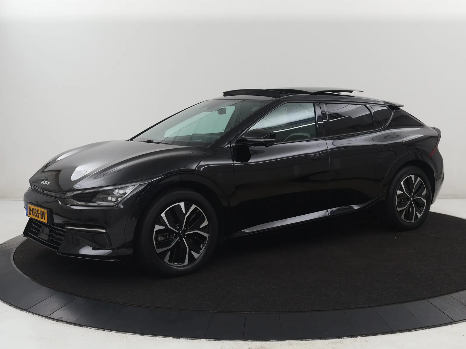 Kia EV6 (2022) — foto 1