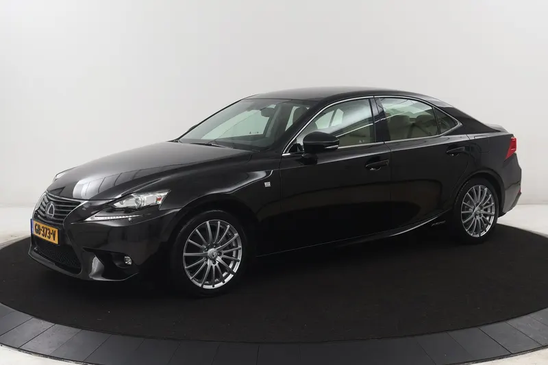 Lexus IS (2015)