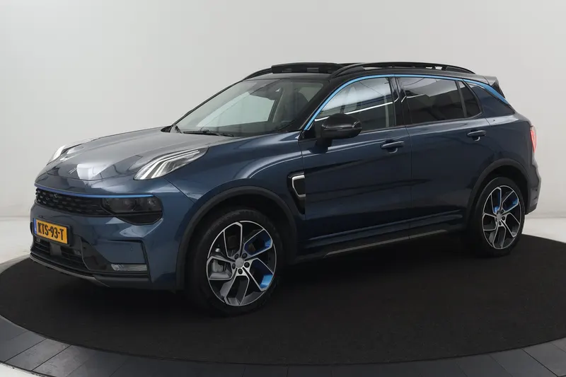 Lynk & Co 01 (2023)