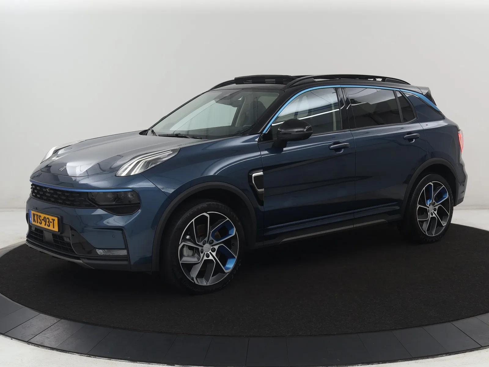 Lynk & Co 01 (2023) — foto 1