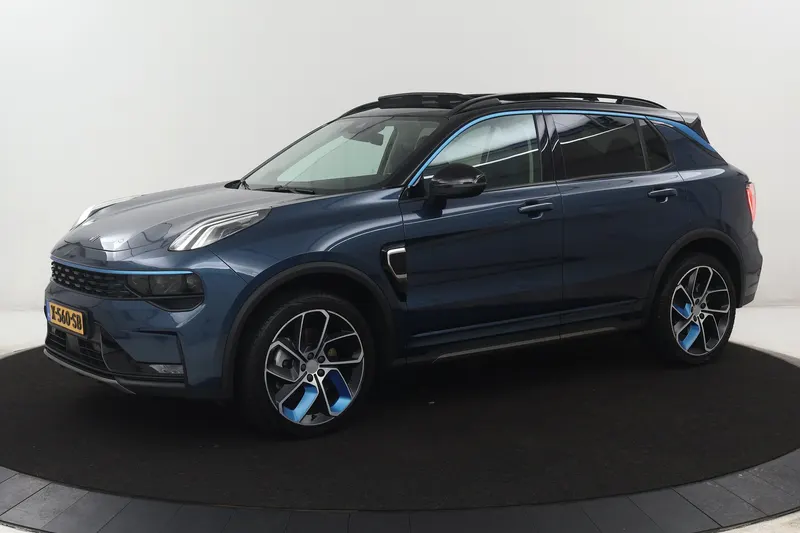 Lynk & Co 01 (2021)