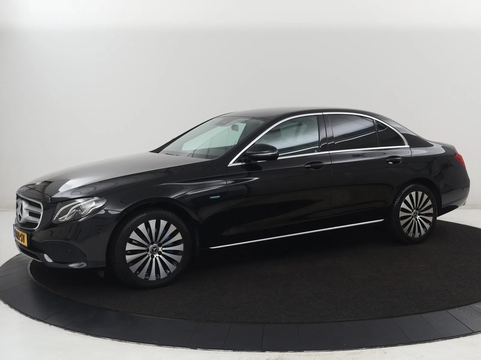 Mercedes-Benz E-Klasse (2018) — foto 1