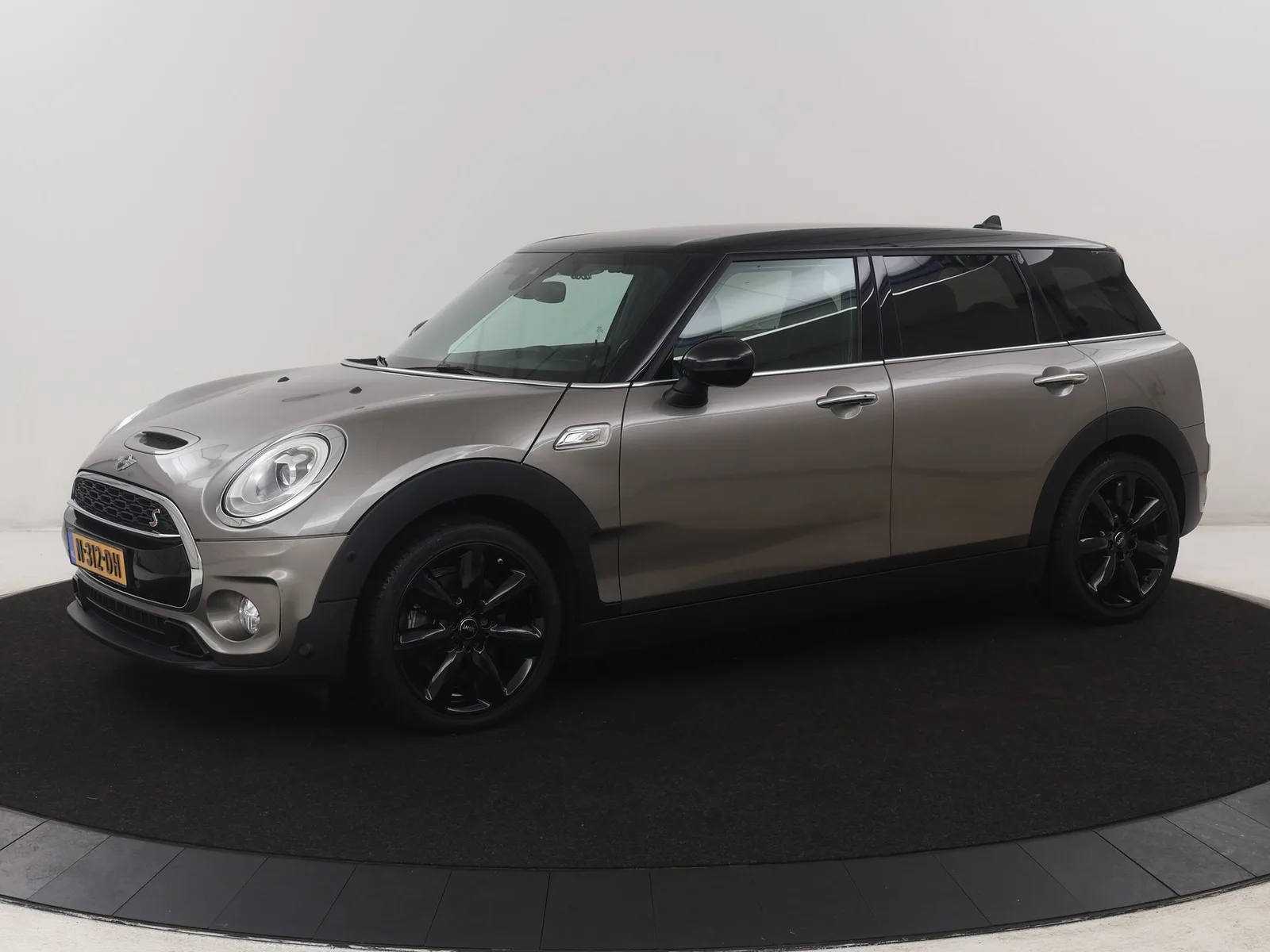MINI Clubman (2016) — foto 1