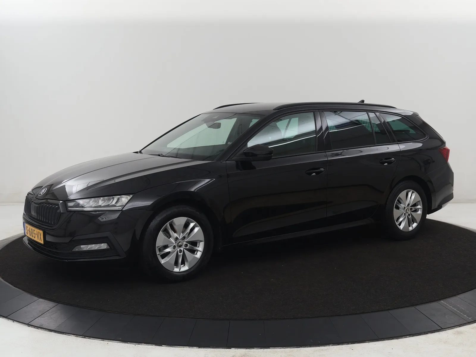 Škoda Octavia (2023) — foto 1
