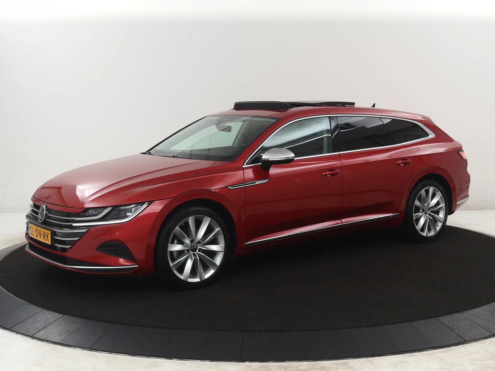 Volkswagen Arteon (2021) — foto 1