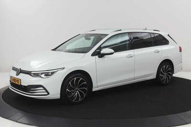 Volkswagen Golf (2021)