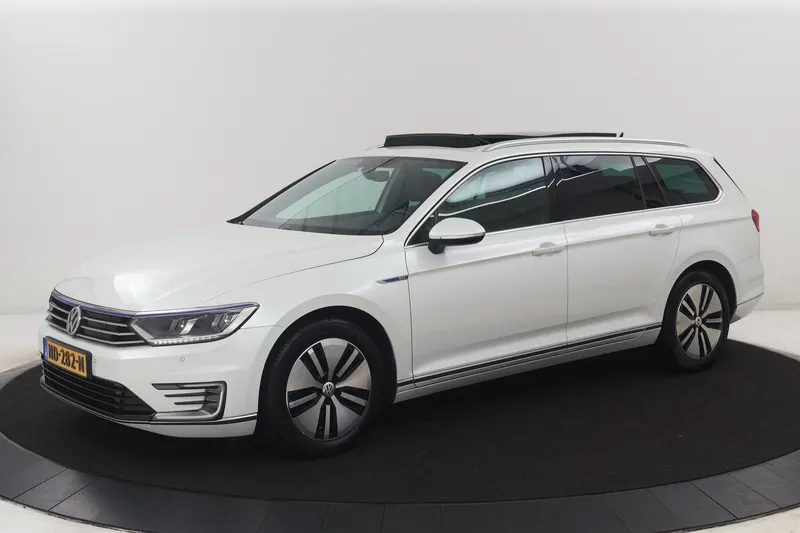 Volkswagen Passat (2016)