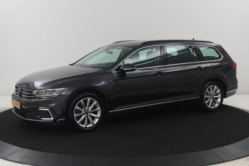 Volkswagen Passat (2022)