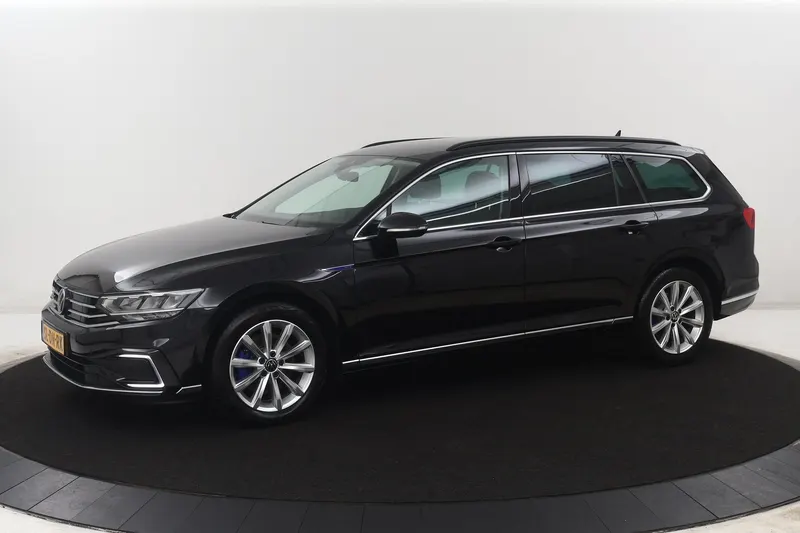 Volkswagen Passat (2022)