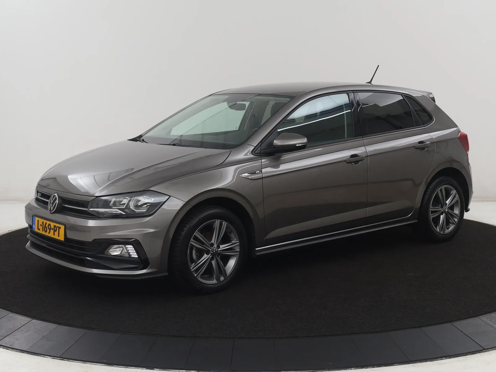 Volkswagen Polo (2021) — foto 1