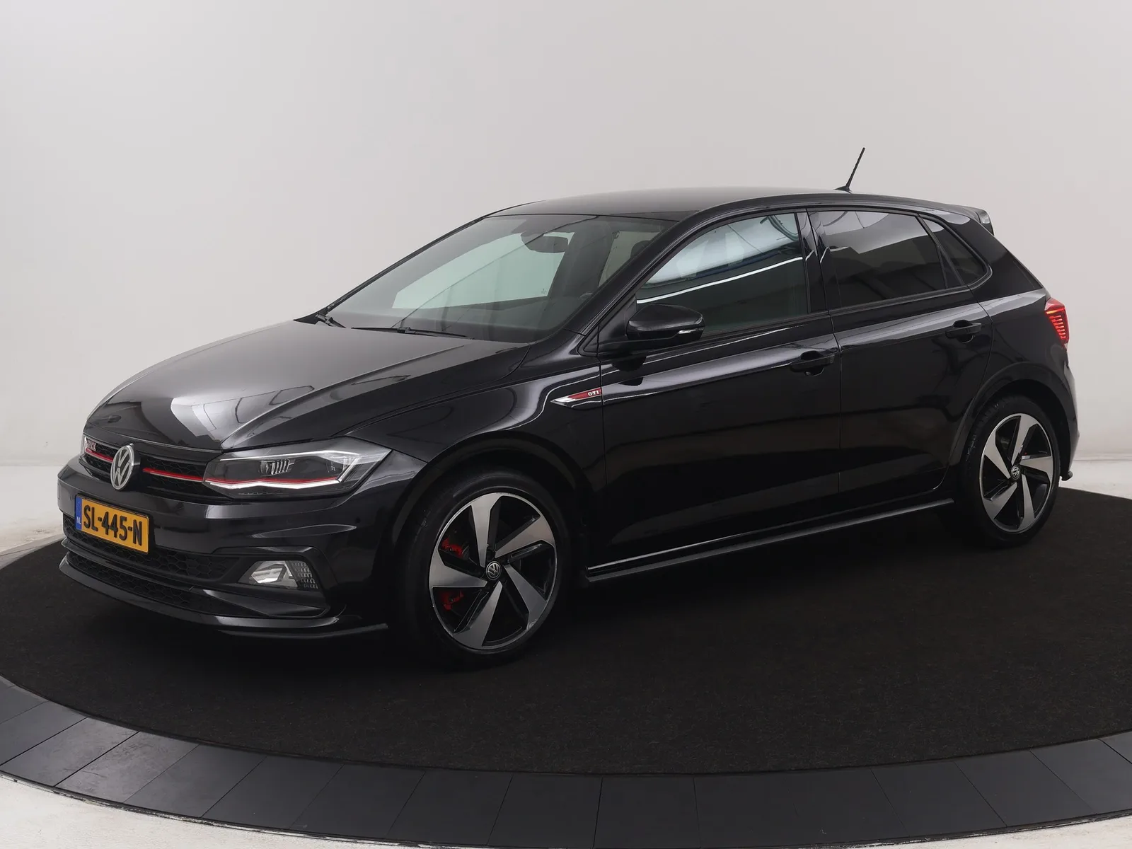 Volkswagen Polo (2018) — foto 1