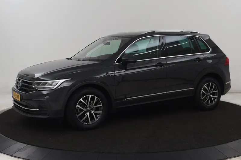 Volkswagen Tiguan (2021)
