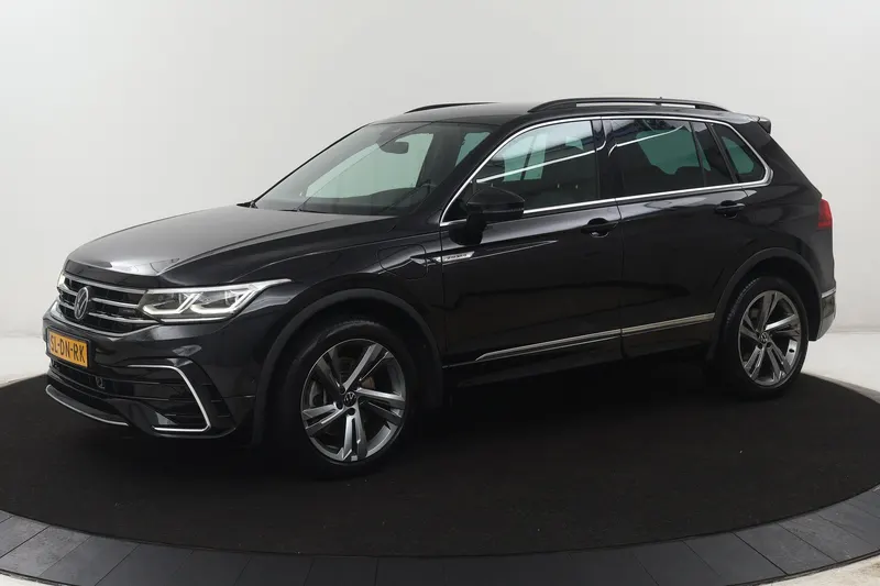 Volkswagen Tiguan (2023)