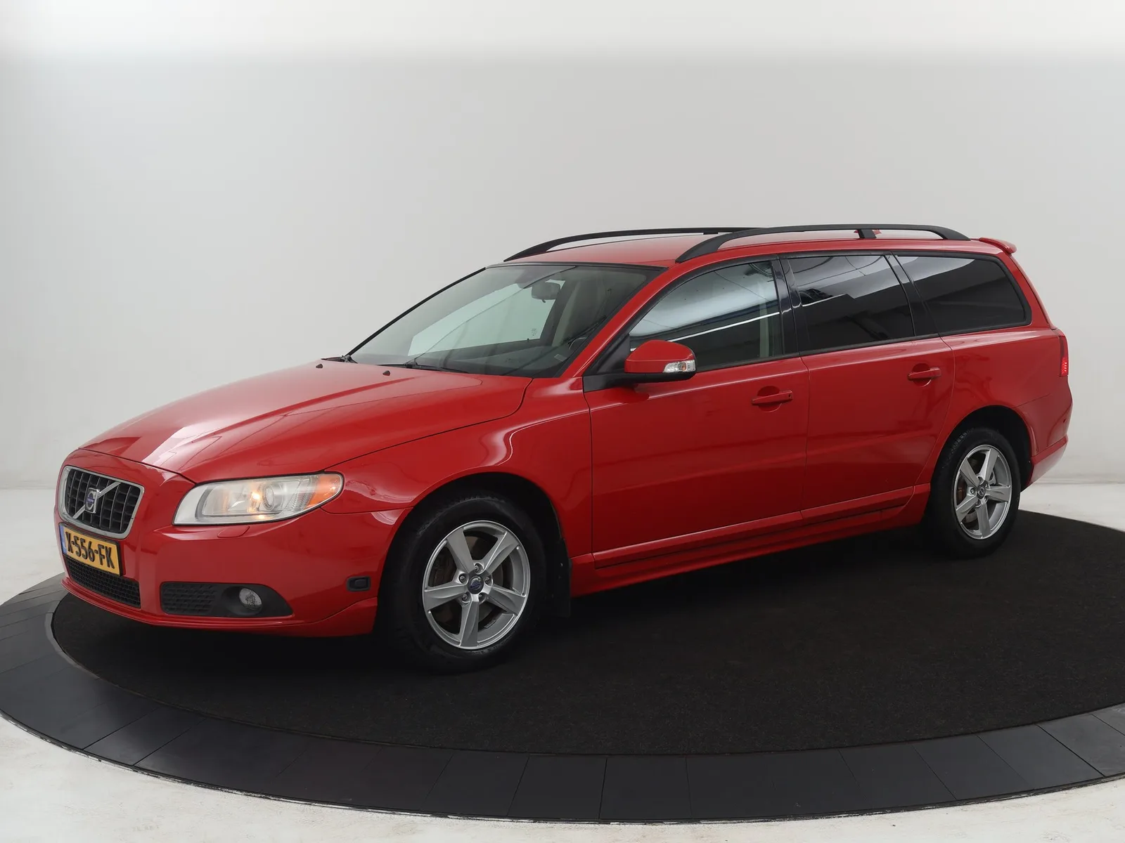 Volvo V70 (2009) — foto 1