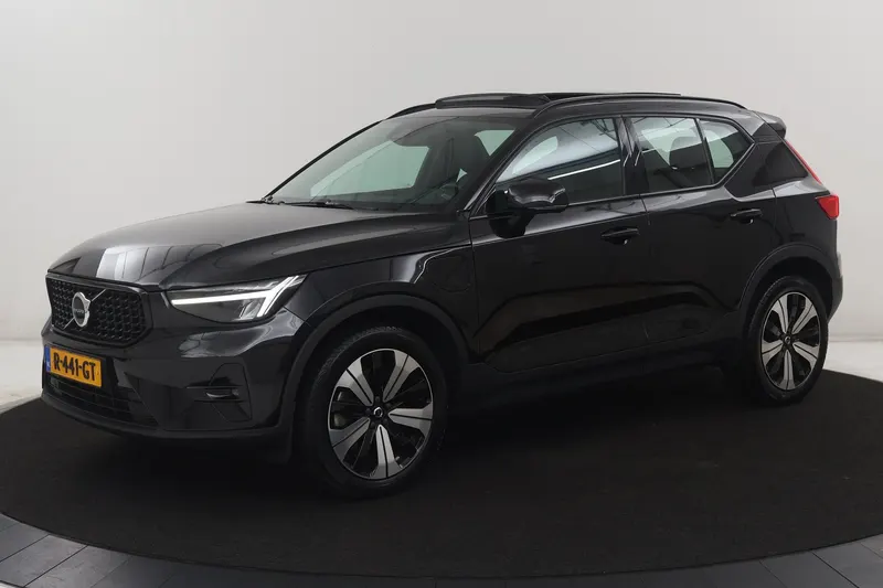 Volvo XC40 (2022)
