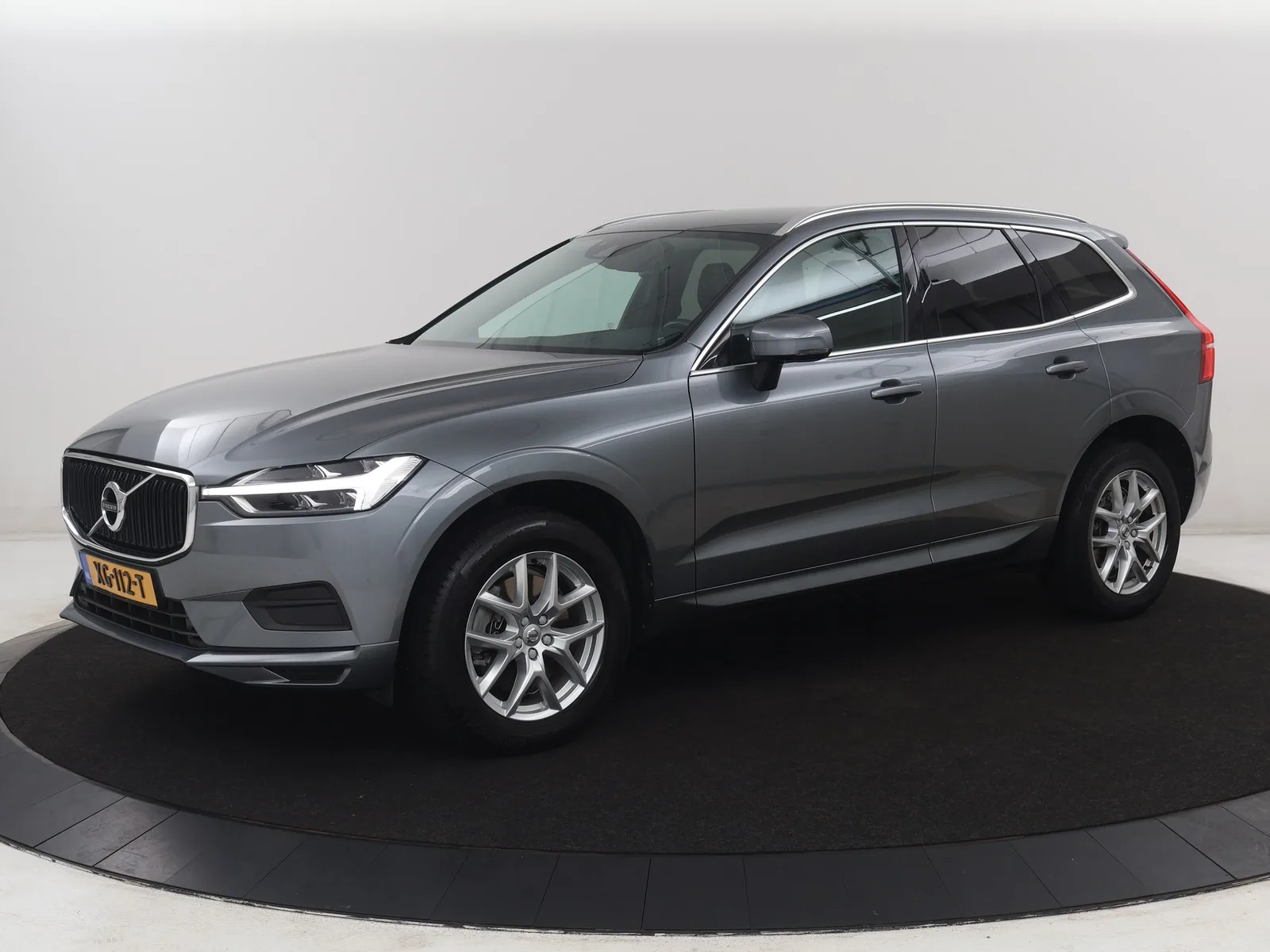 Volvo XC60 (2019) — foto 1